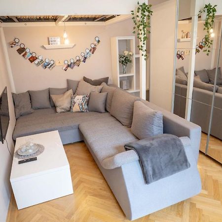 Cozy Modern Nest In The Heart Of Vienna With Netflix Lägenhet Exteriör bild