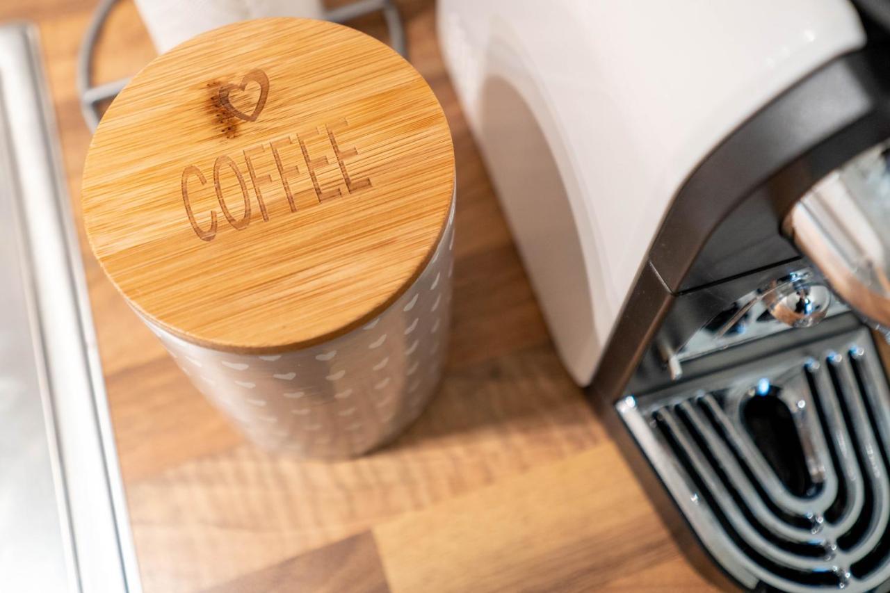 Cozy Modern Nest In The Heart Of Vienna With Netflix Lägenhet Exteriör bild